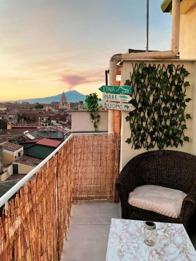 Finestra Sulla Sicilia Acomodação com café da manhã Catânia Exterior foto